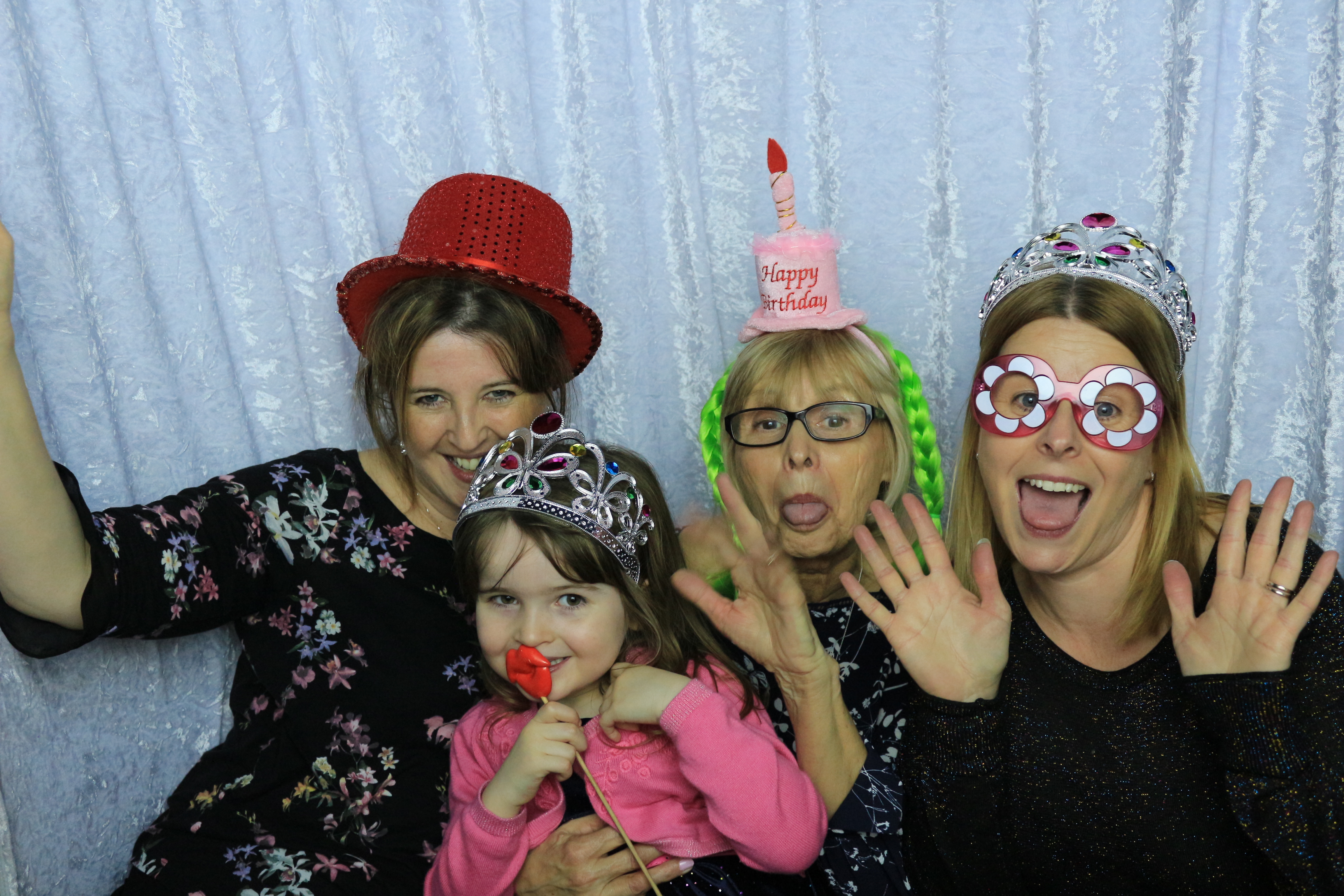 Ali’s 50th Birthday - Images | View more photos from the event at gallery.partydelightsphotobooth.co.uk/u/PartyDelightsPhotoBooth/Ali’s-50th-Birthday-Images